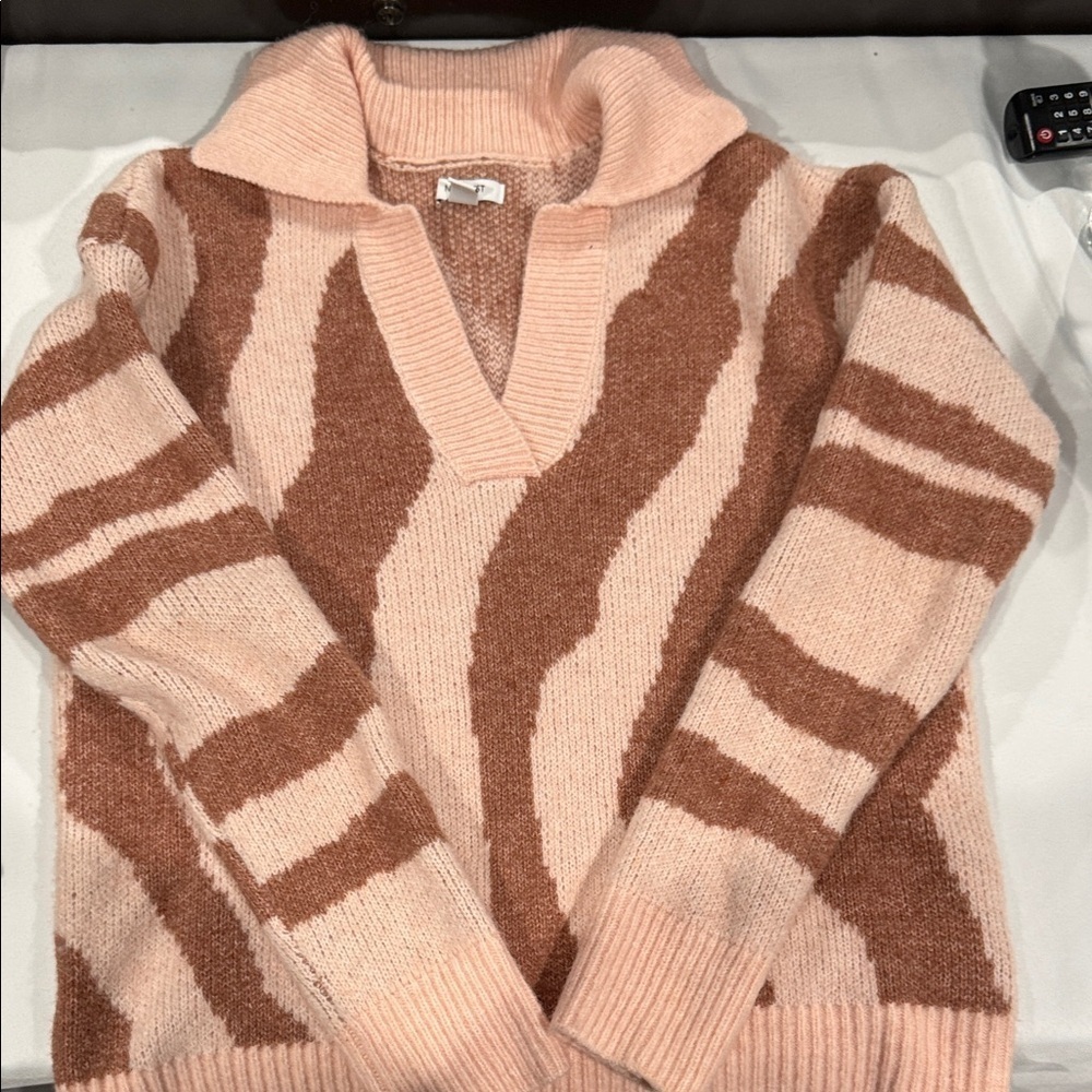 Nine West V-Neck Sweater - Pink and Brown